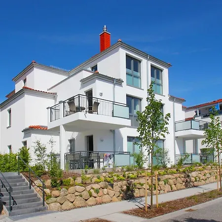 Zentrale Anni: Terrassen-fewo Mit Gratis Ahoi Erlebnisbad Goehren (Ruegen)