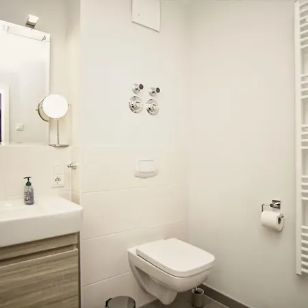 Villa Anni Ferienwohnung 02 - Mit Sauna- Und Schwimmbadnutzung Im Ahoi Sellin *