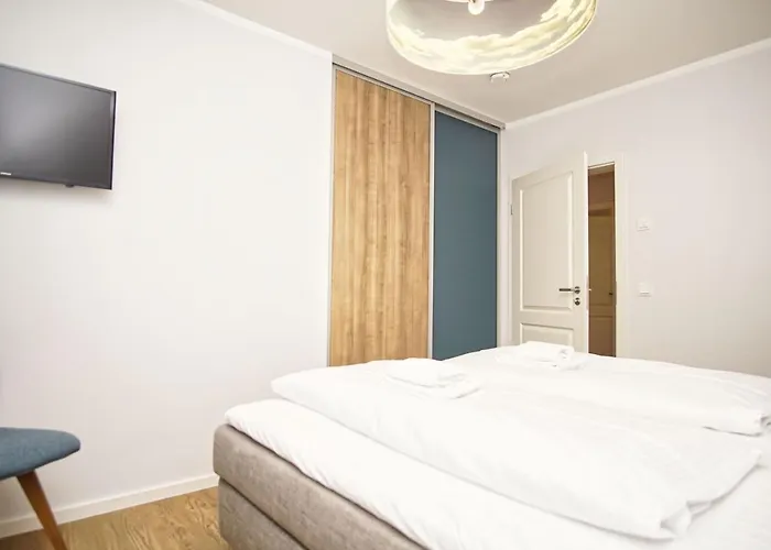 Anni 02 - Mit Sauna- Und Schwimmbadnutzung Im Ahoi Sellin Goehren (Ruegen)