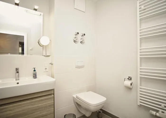 Anni 02 - Mit Sauna- Und Schwimmbadnutzung Im Ahoi Sellin *